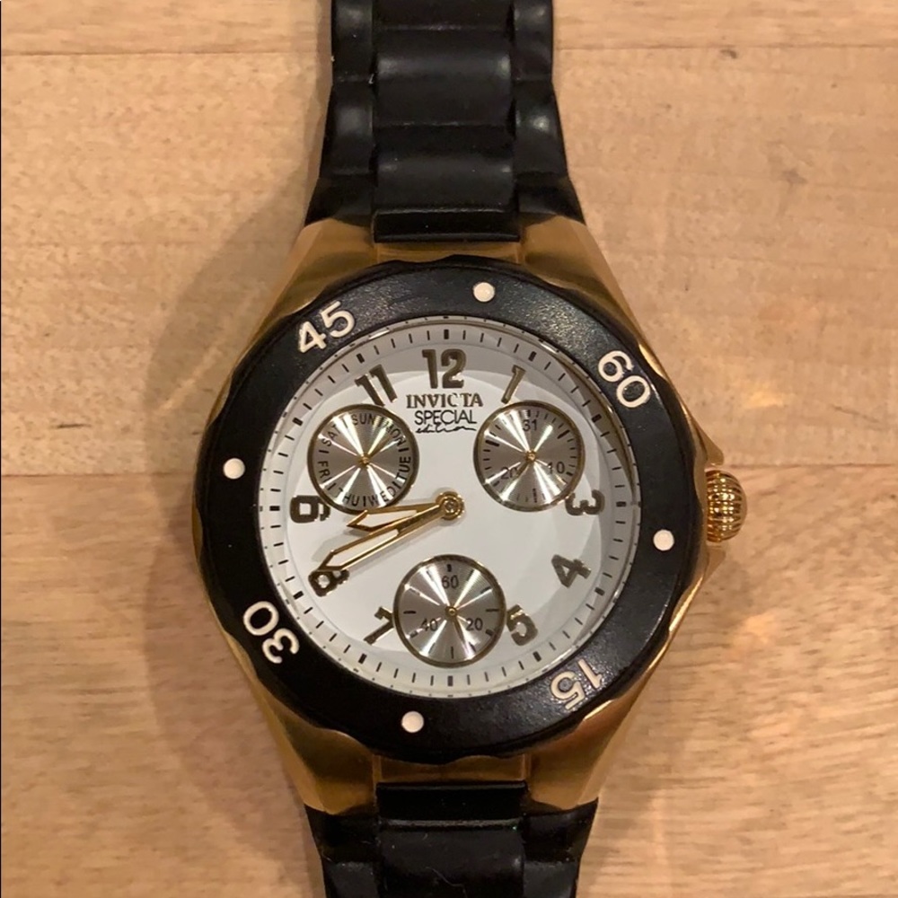 Invicta watch- black